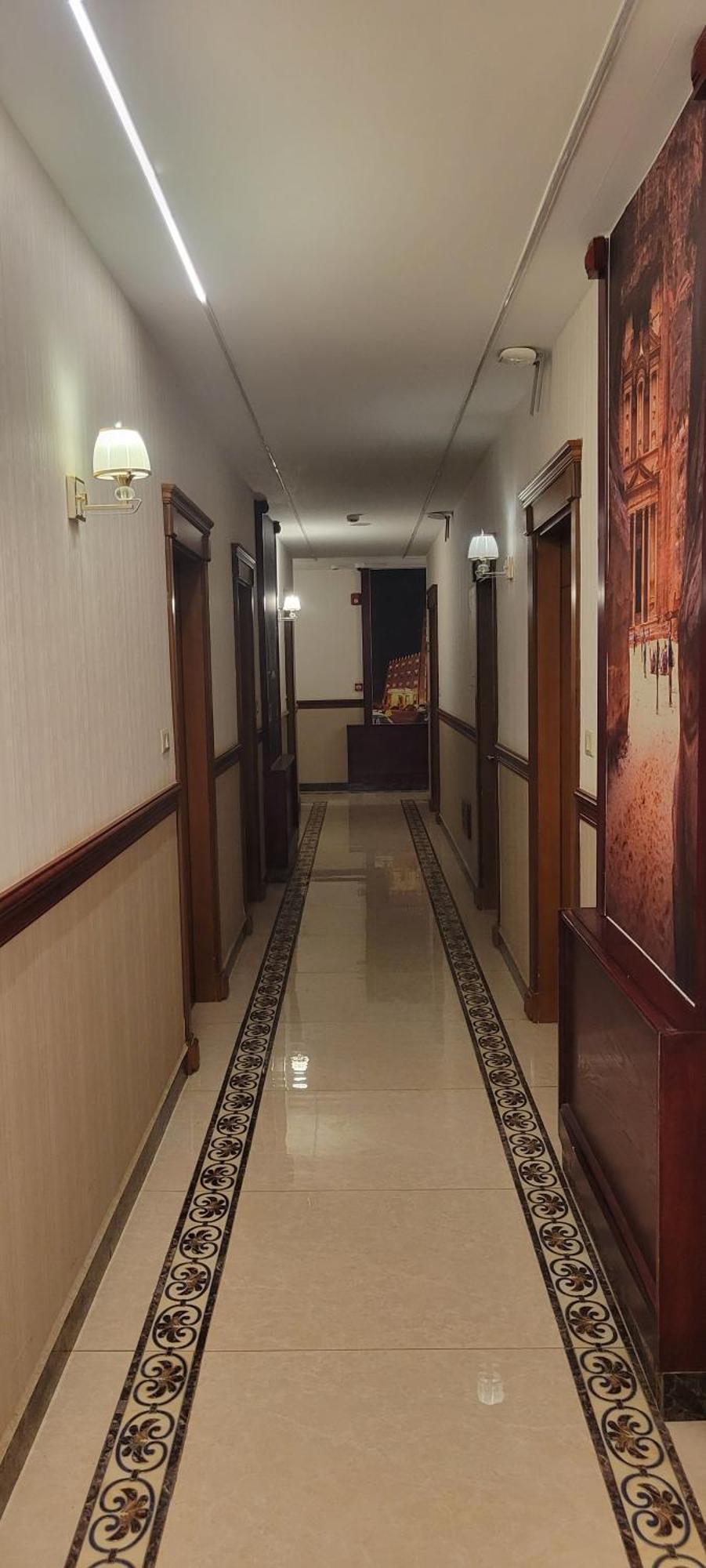 Big Ben Hotel Suites Amman Esterno foto