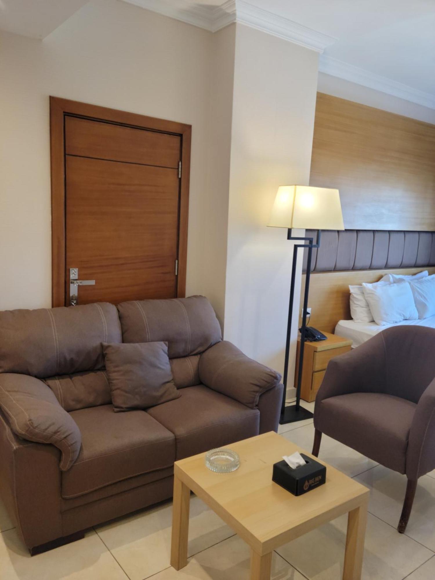 Big Ben Hotel Suites Amman Esterno foto