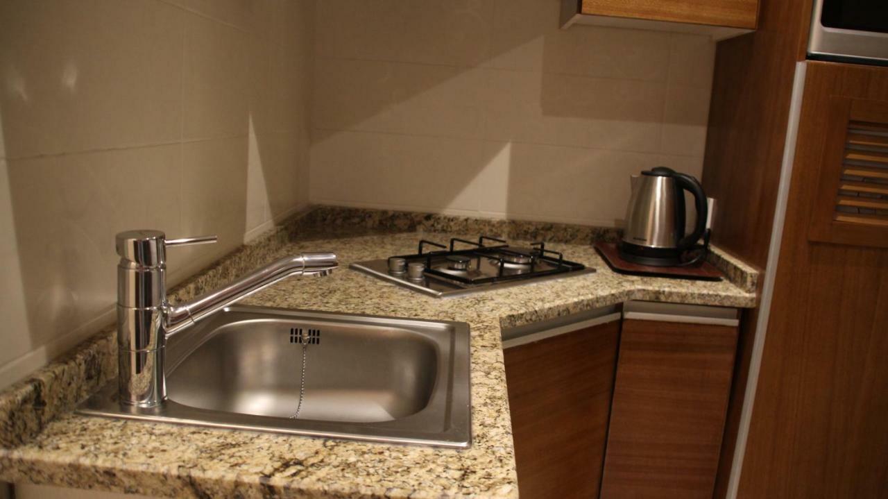 Big Ben Hotel Suites Amman Esterno foto